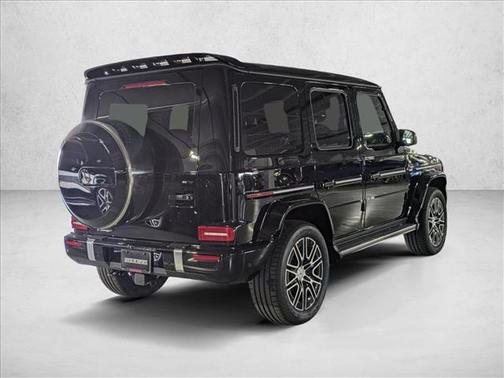 Obsidian Black Metallic 2026 Mercedes-Benz G-Class G 550