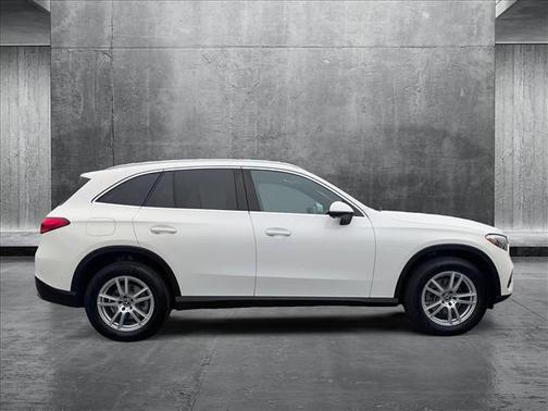 2025 Mercedes-Benz GLC 300 Base