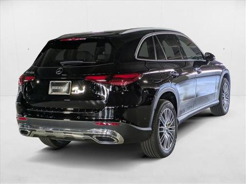 2026 Mercedes-Benz GLC 300 Base