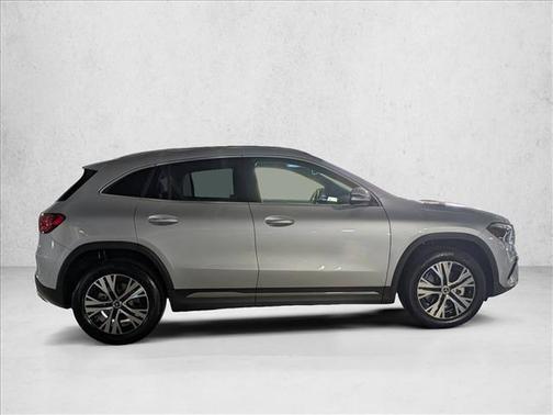 Cirrus Silver Metallic 2026 Mercedes-Benz GLA 250 4MATIC