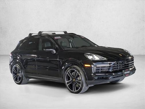2023 Porsche Cayenne Platinum Edition