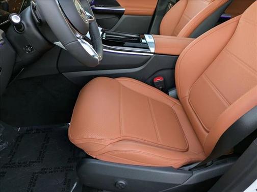 2026 Mercedes-Benz GLC 300 Base