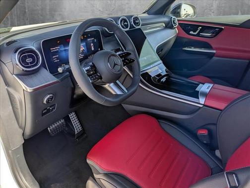 2025 Mercedes-Benz GLC 350e Base