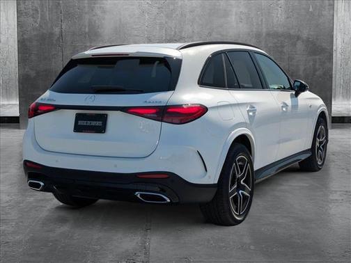 2025 Mercedes-Benz GLC 350e Base