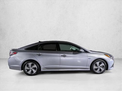 Pewter Gray Metallic 2016 Hyundai SONATA Hybrid Limited