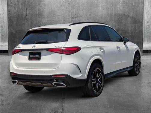 2025 Mercedes-Benz GLC 300 4MATIC