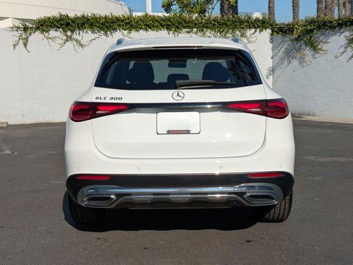 2024 Mercedes-Benz GLC 300 Base
