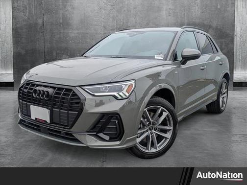 2024 Audi Q3 Premium 45 TFSI S line quattro Tiptronic