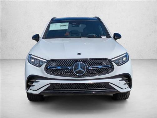 MANUFAKTUR Moonlight White Metallic 2026 Mercedes-Benz GLC 300 Base