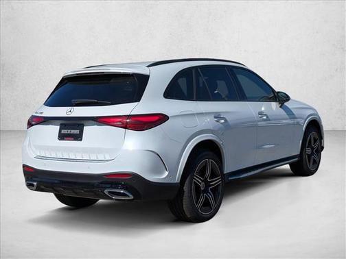 MANUFAKTUR Moonlight White Metallic 2026 Mercedes-Benz GLC 300 Base