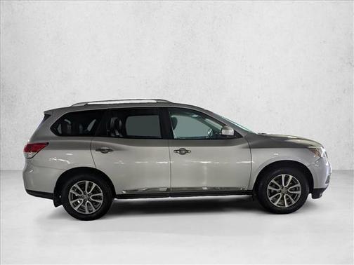 2016 Nissan Pathfinder SL