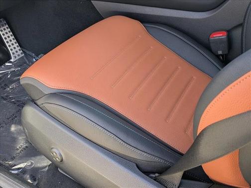 2026 Mercedes-Benz GLC 300 Base