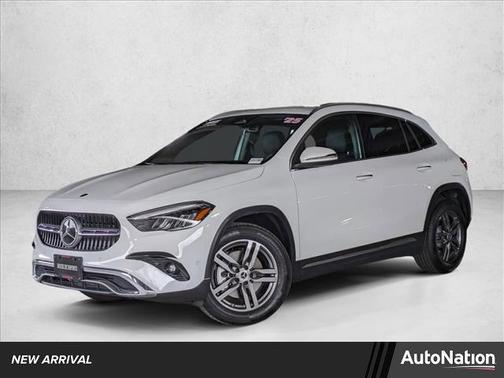 Polar White 2025 Mercedes-Benz GLA 250 Base