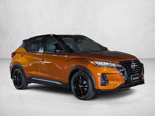 Monarch Orange Metallic/Super Black 2023 Nissan Kicks SR