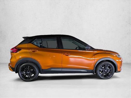 Monarch Orange Metallic/Super Black 2023 Nissan Kicks SR