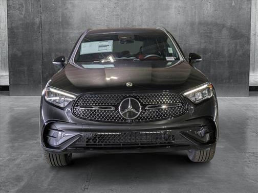 2025 Mercedes-Benz GLC 300 Base