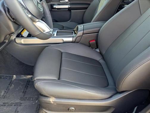 2025 Mercedes-Benz GLB 250 Base