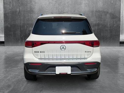 2023 Mercedes-Benz EQB 300 4MATIC