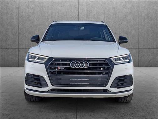 Photo 2 of 27 of 2019 Audi SQ5 3.0T Premium