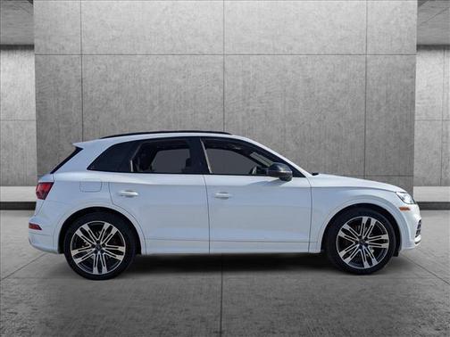 Photo 5 of 27 of 2019 Audi SQ5 3.0T Premium