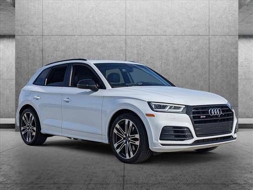 Photo 3 of 27 of 2019 Audi SQ5 3.0T Premium
