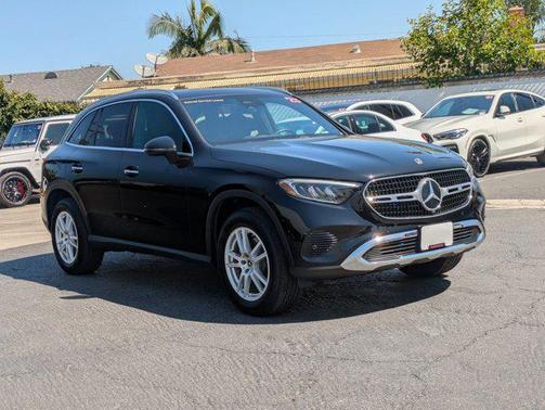 2025 Mercedes-Benz GLC 300 Base