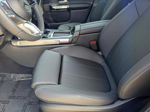 2025 Mercedes-Benz GLB 250 4MATIC