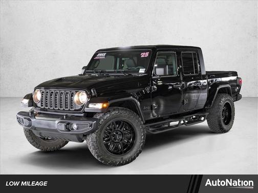 Black Clearcoat 2025 Jeep Gladiator Sport S