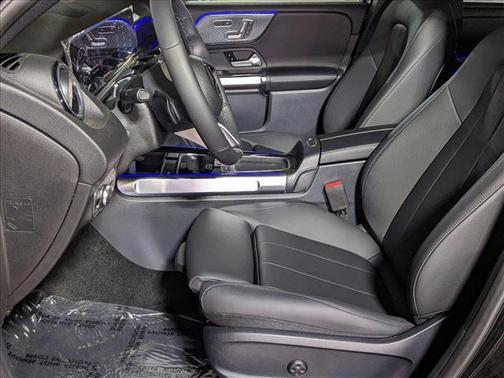 2025 Mercedes-Benz GLB 250 Base
