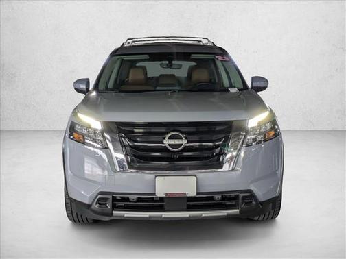 Boulder Gray Pearl 2023 Nissan Pathfinder Platinum