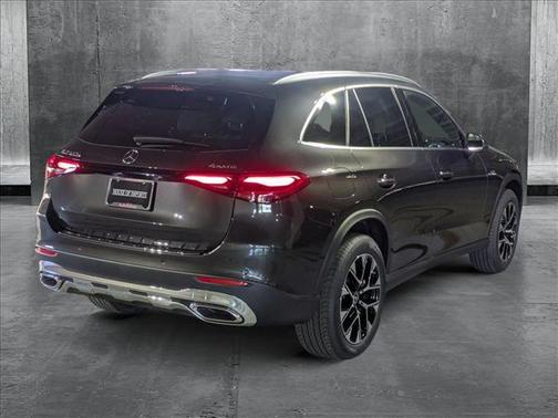 2025 Mercedes-Benz GLC 350e Base