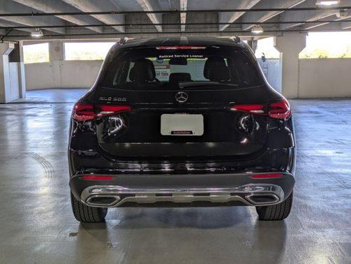 2025 Mercedes-Benz GLC 300 Base