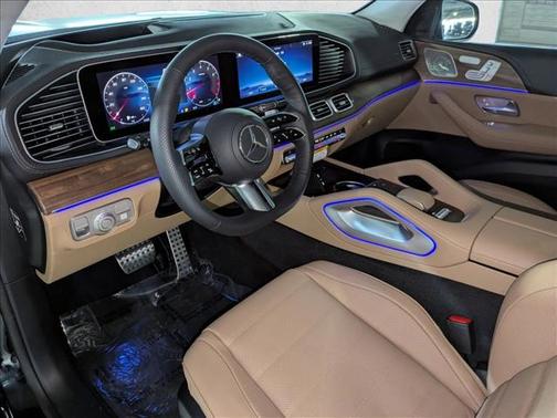 Obsidian Black Metallic 2026 Mercedes-Benz GLS 580 4MATIC