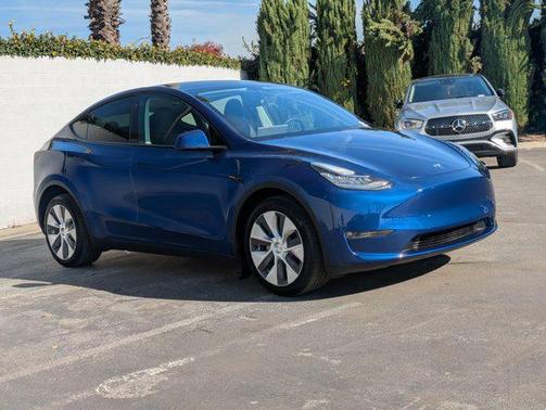 2022 Tesla Model Y Long Range