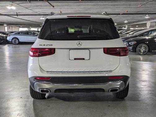 Polar White 2025 Mercedes-Benz GLB 250 Base