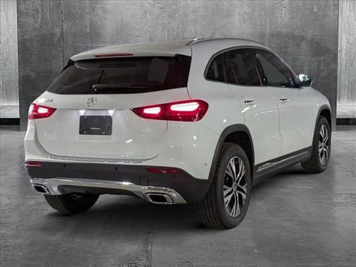 2025 Mercedes-Benz GLA 250 Base