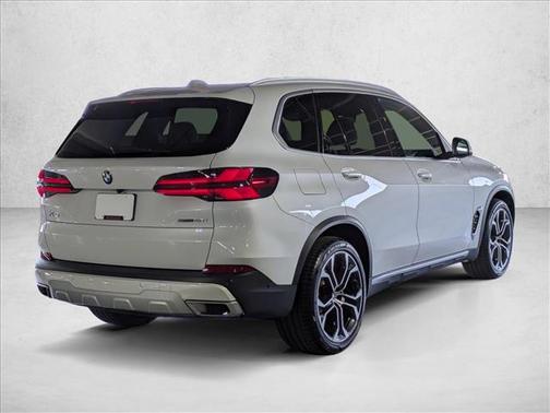 Mineral White Metallic 2024 BMW X5 sDrive40i