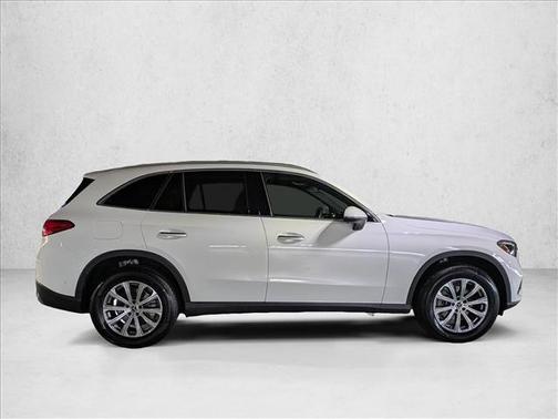 2025 Mercedes-Benz GLC 300 Base