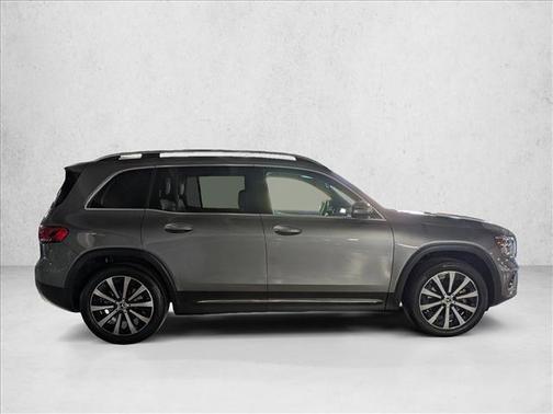 Mountain Grey Metallic 2021 Mercedes-Benz GLB 250 Base