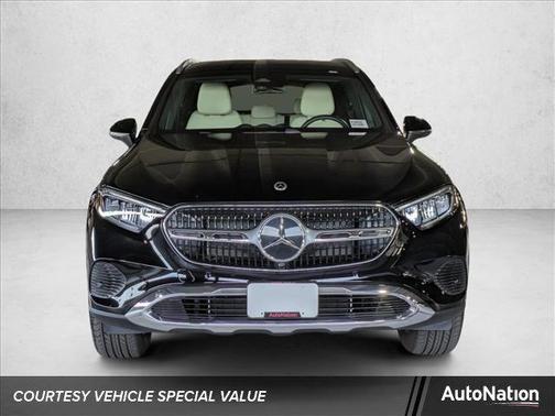 2025 Mercedes-Benz GLC 300 Base