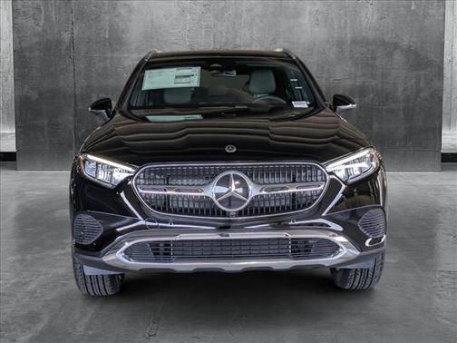 2025 Mercedes-Benz GLC 300 Base
