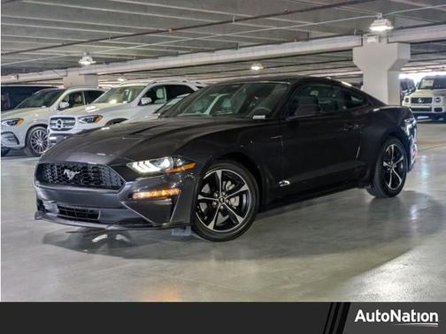 2022 Ford Mustang EcoBoost
