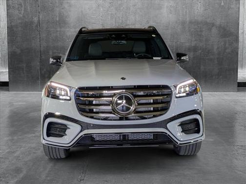2025 Mercedes-Benz GLS 450 4MATIC
