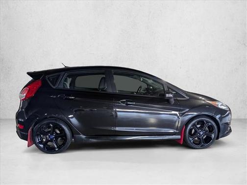 Tuxedo Black [Blac 2015 Ford Fiesta ST