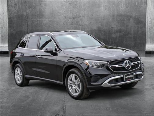 2025 Mercedes-Benz GLC 300 Base