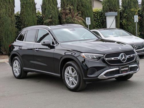 2025 Mercedes-Benz GLC 300 Base