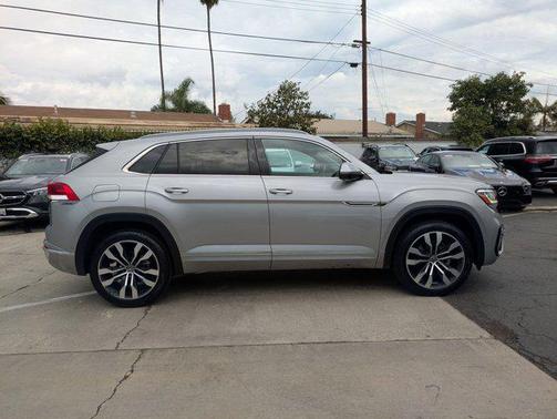 2021 Volkswagen Atlas Cross Sport 3.6L V6 SEL Premium R-Line