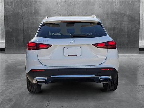 2025 Mercedes-Benz GLA 250 Base