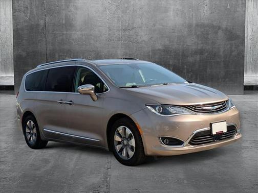 2018 Chrysler Pacifica Hybrid Limited