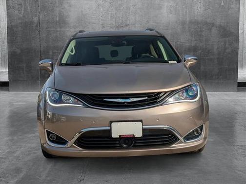 2018 Chrysler Pacifica Hybrid Limited